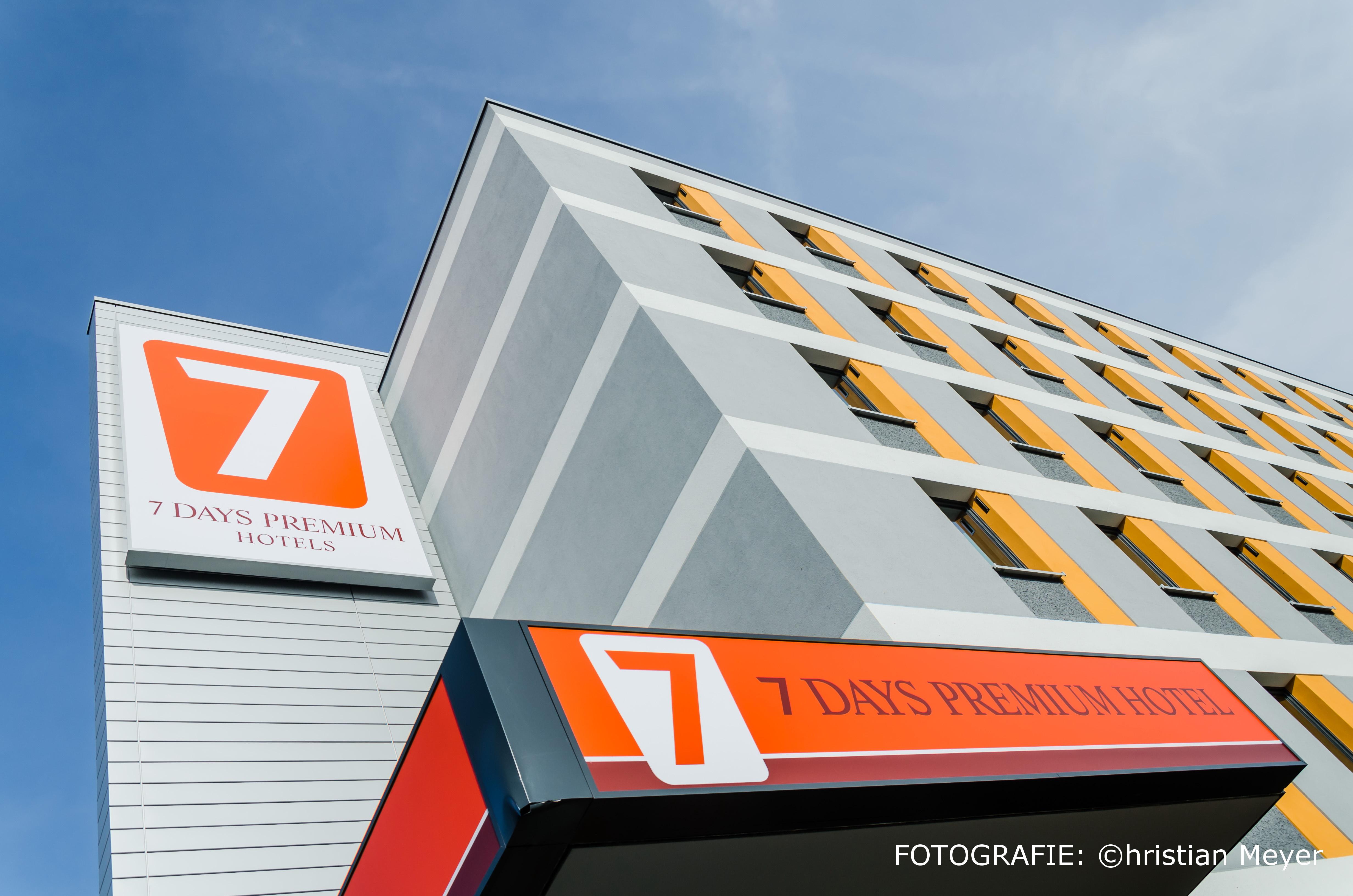 Campanile Leipzig Halle Airport Schkeuditz Esterno foto